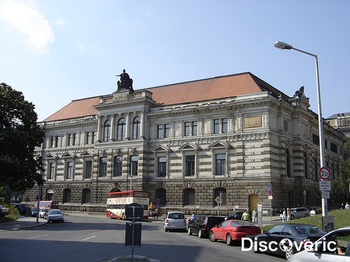 Альбертинум